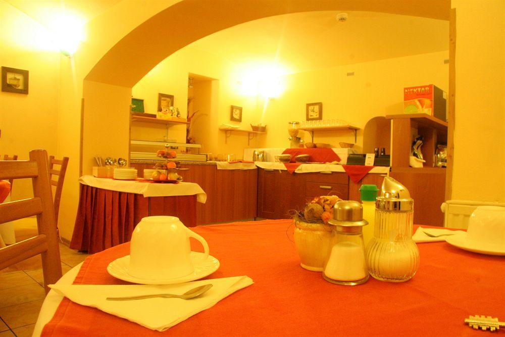 Central Hotel Tiepolo Прага Екстер'єр фото