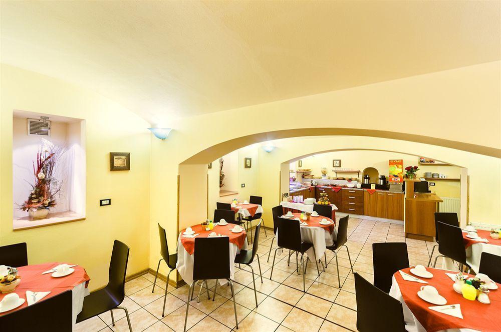 Central Hotel Tiepolo Прага Екстер'єр фото