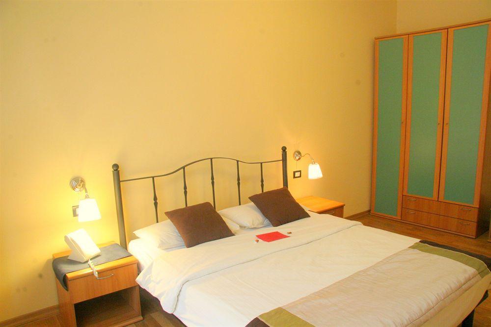 Central Hotel Tiepolo Прага Екстер'єр фото